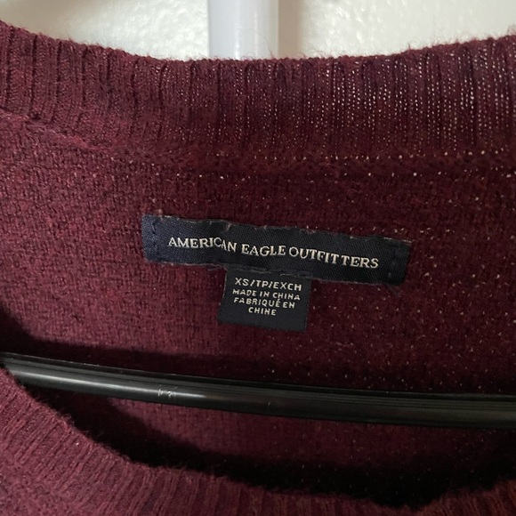American Eagle- Sweater - Picture 3 of 3